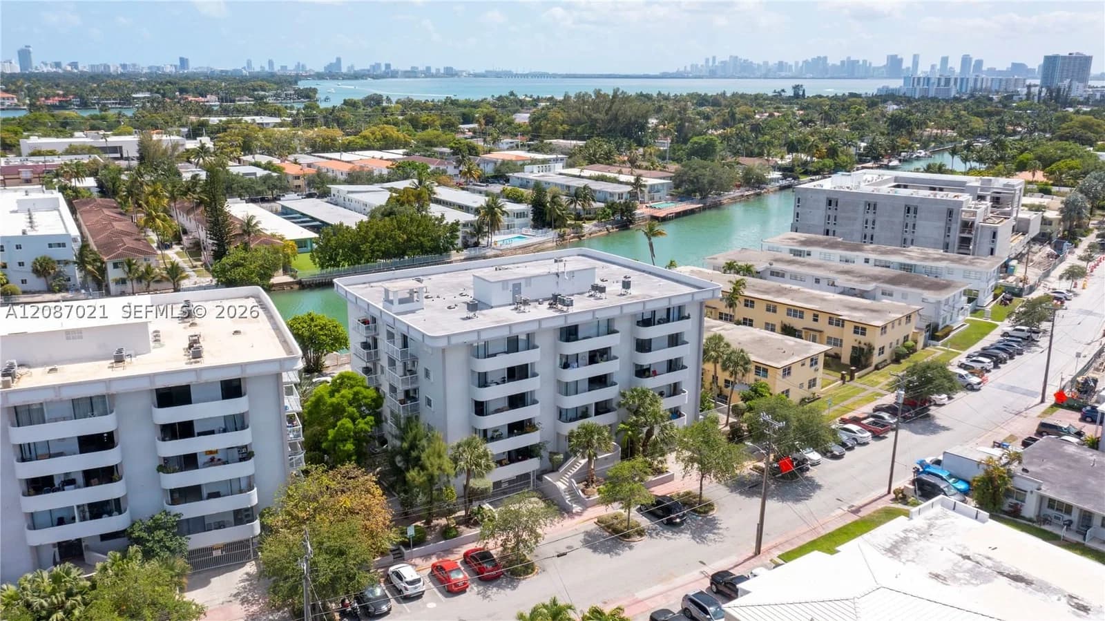 2-bedroom Condo — 130 Shore Dr #2F, Miami Beach, FL 33141