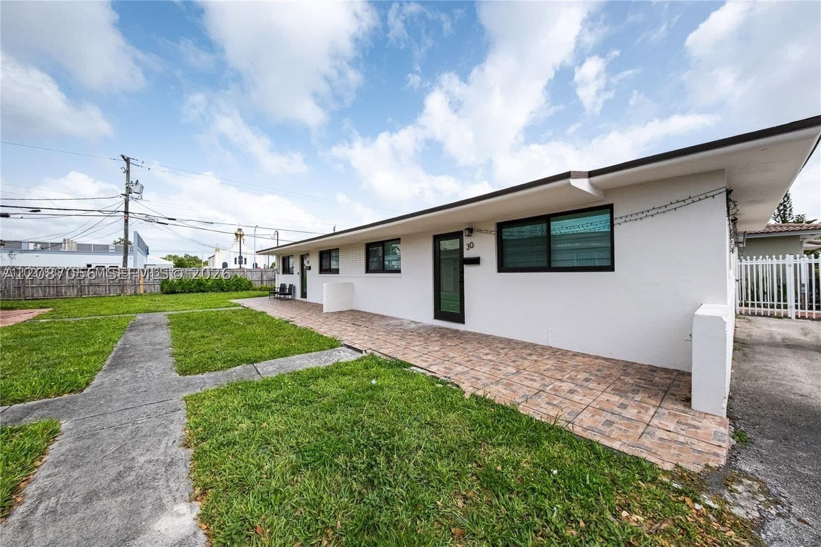 2+1 Mülk — 30 56th Ct #1, Miami, FL 33126