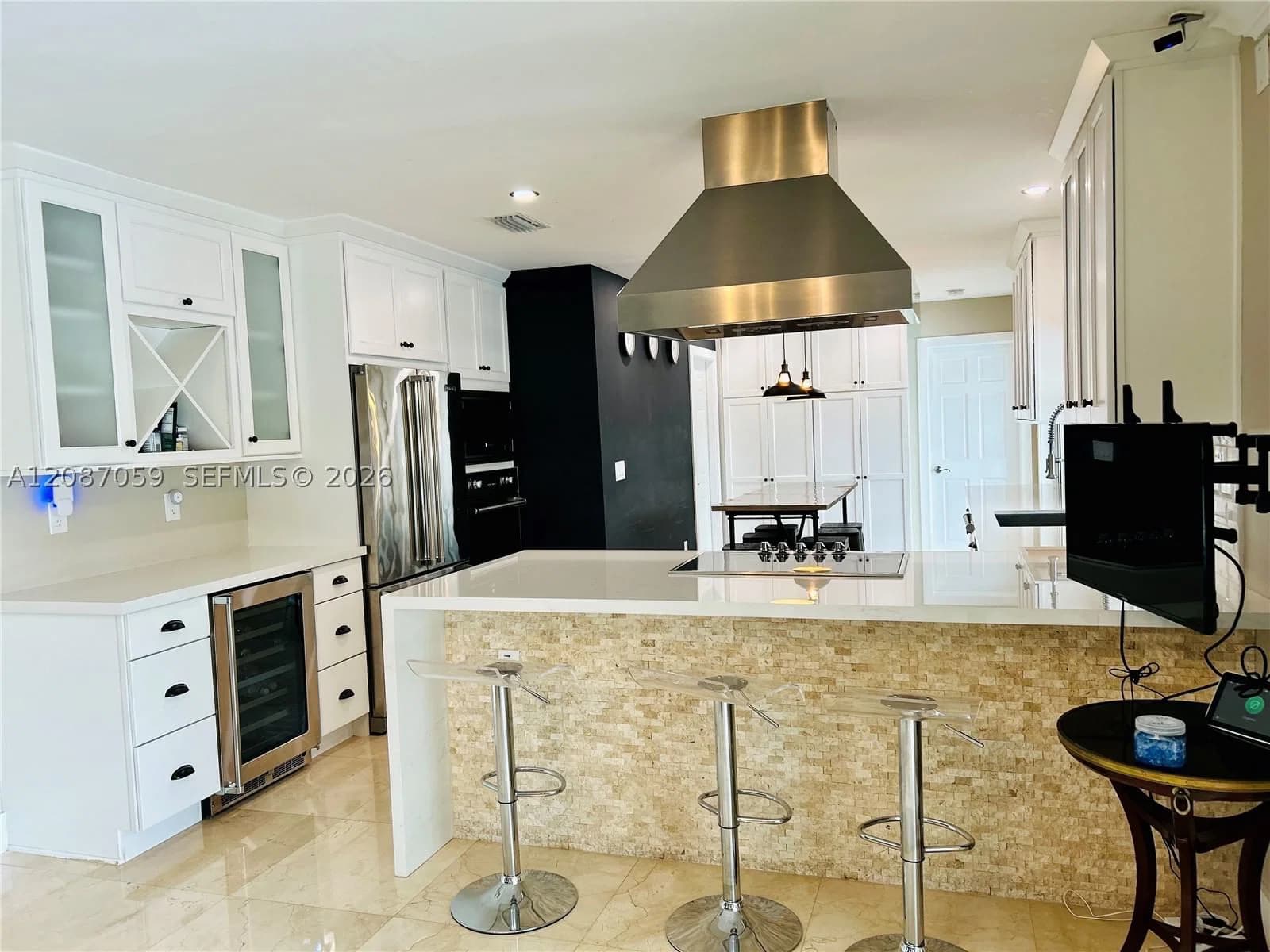 4+1 Müstakil ev — 1541 Tagus Ave #0, Coral Gables, FL 33156