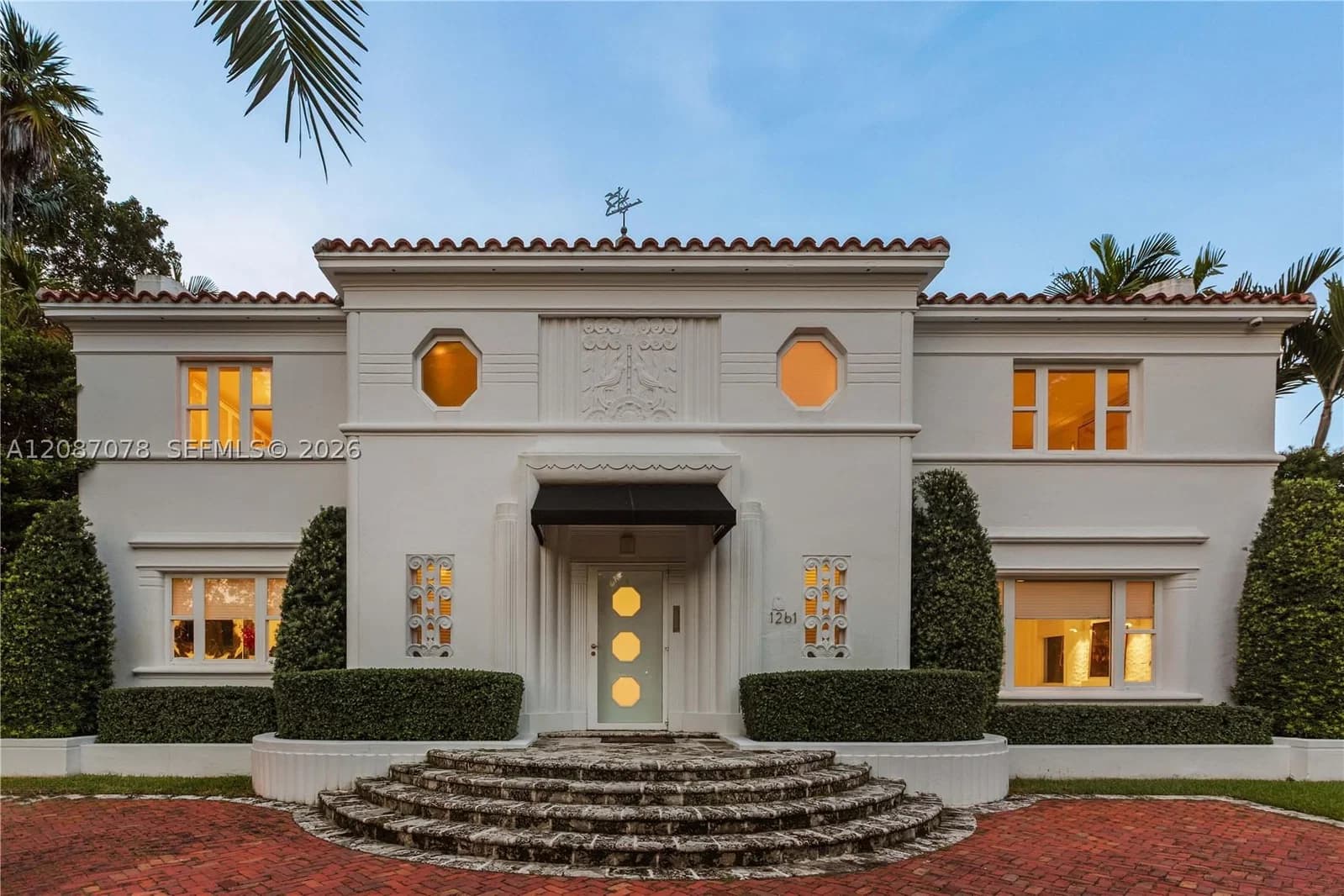5+1 Müstakil ev — 1261 Greenway Dr, Coral Gables, FL 33134