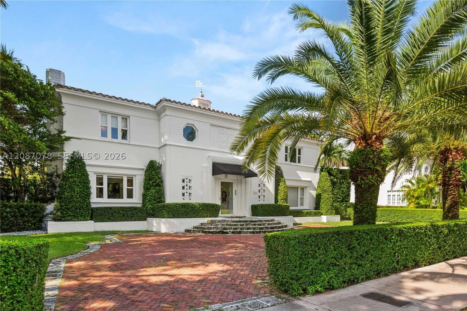 5+1 Müstakil ev — 1261 Greenway Dr, Coral Gables, FL 33134