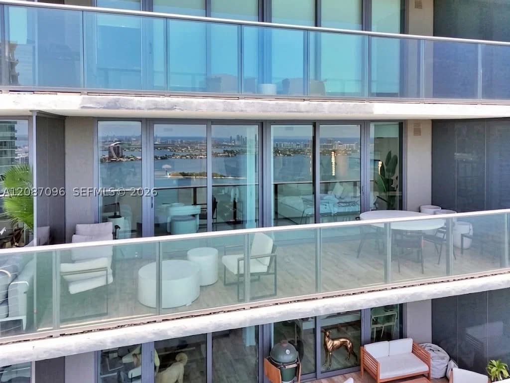 2-bedroom Condo — 650 32nd St #4705, Miami, FL 33137