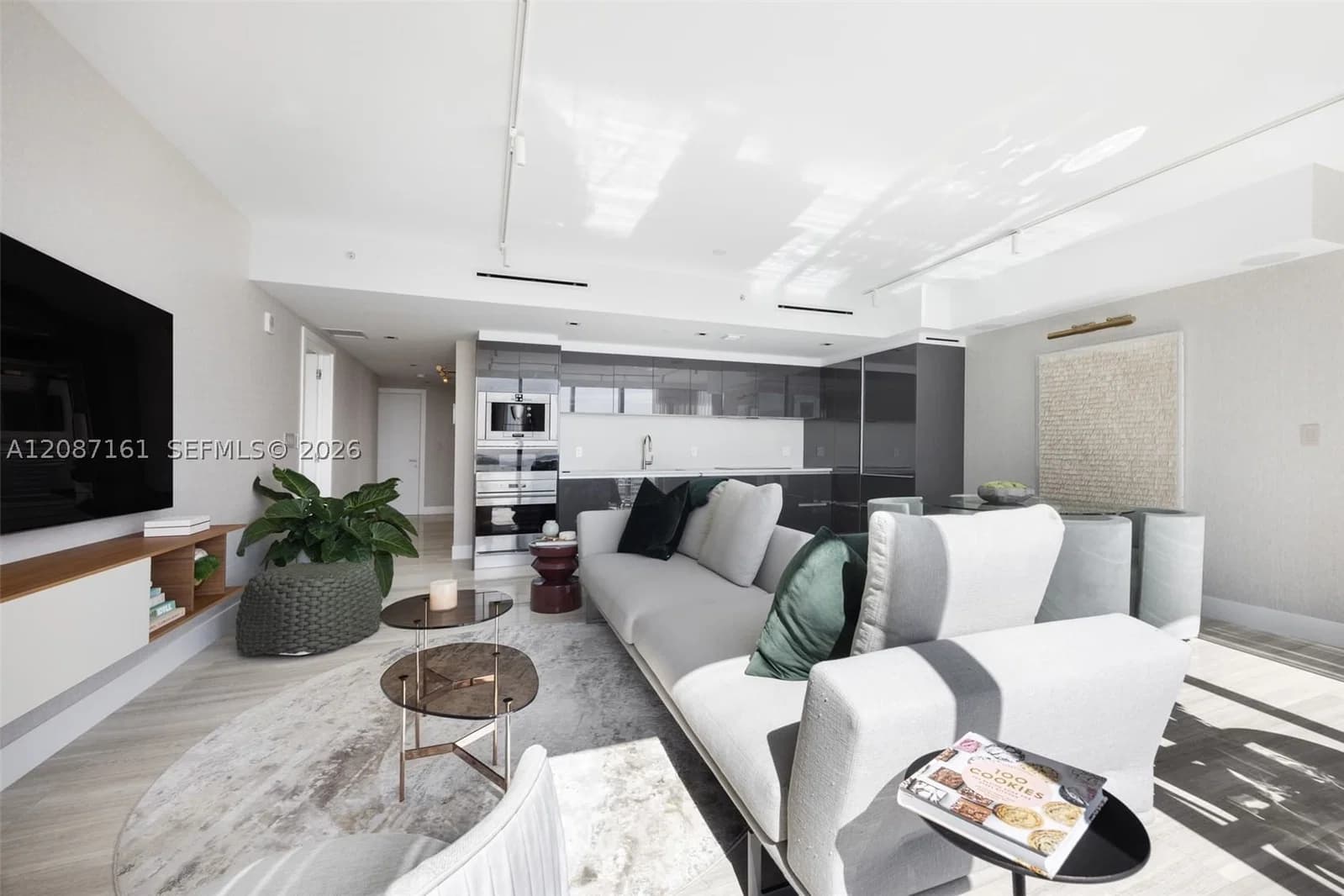 2+1 Condo — 1451 Brickell Ave #1901, Miami, FL 33131
