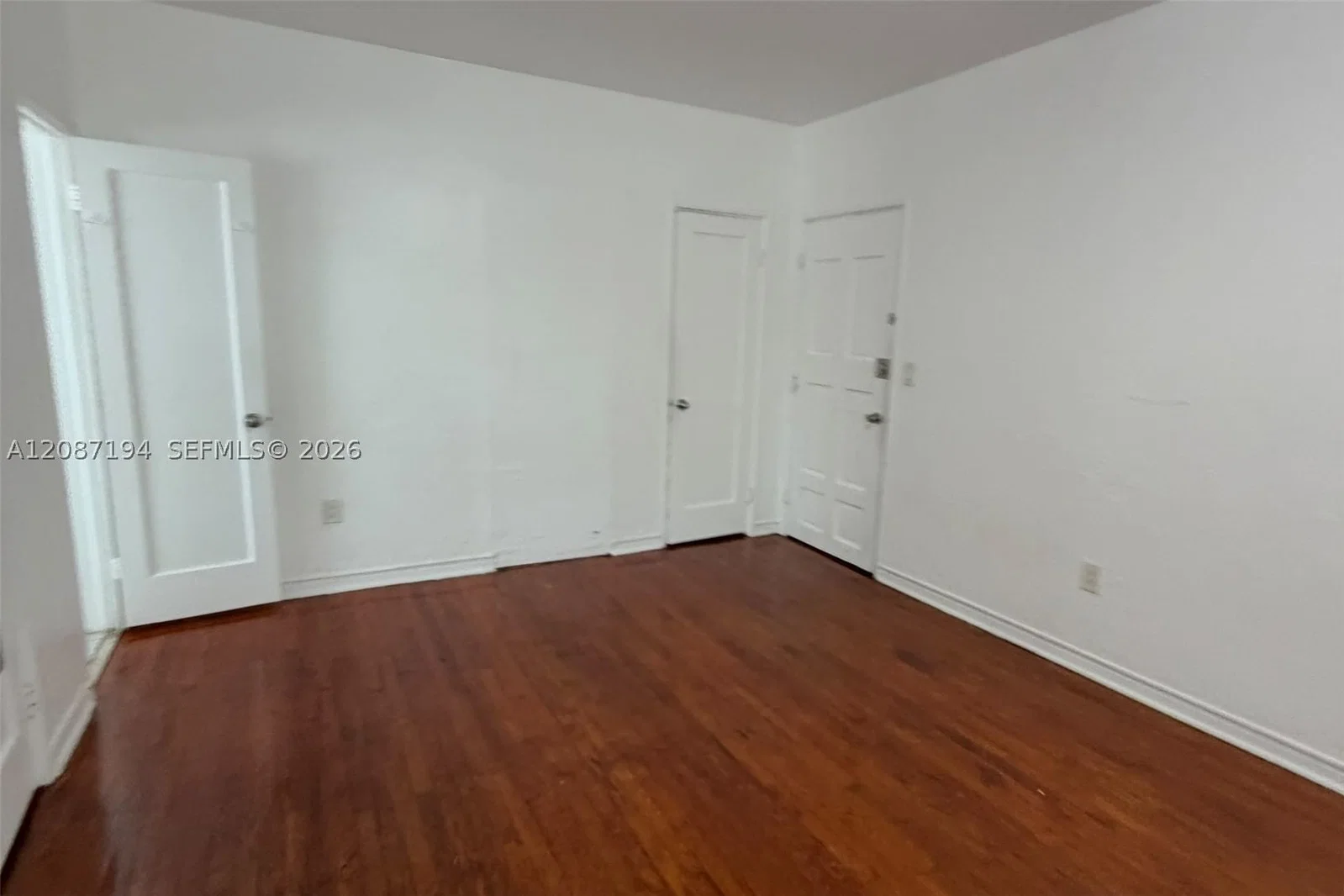 Mülk — 8020 Abbott Ave #7, Miami Beach, FL 33141