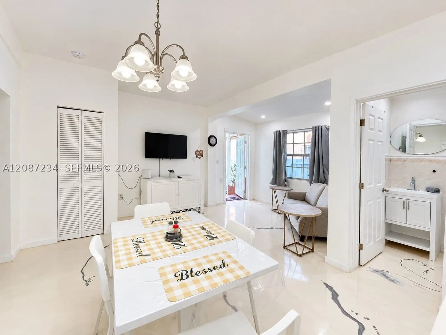 2+1 Mülk — 2378 33rd St #2378, Miami, FL 33142