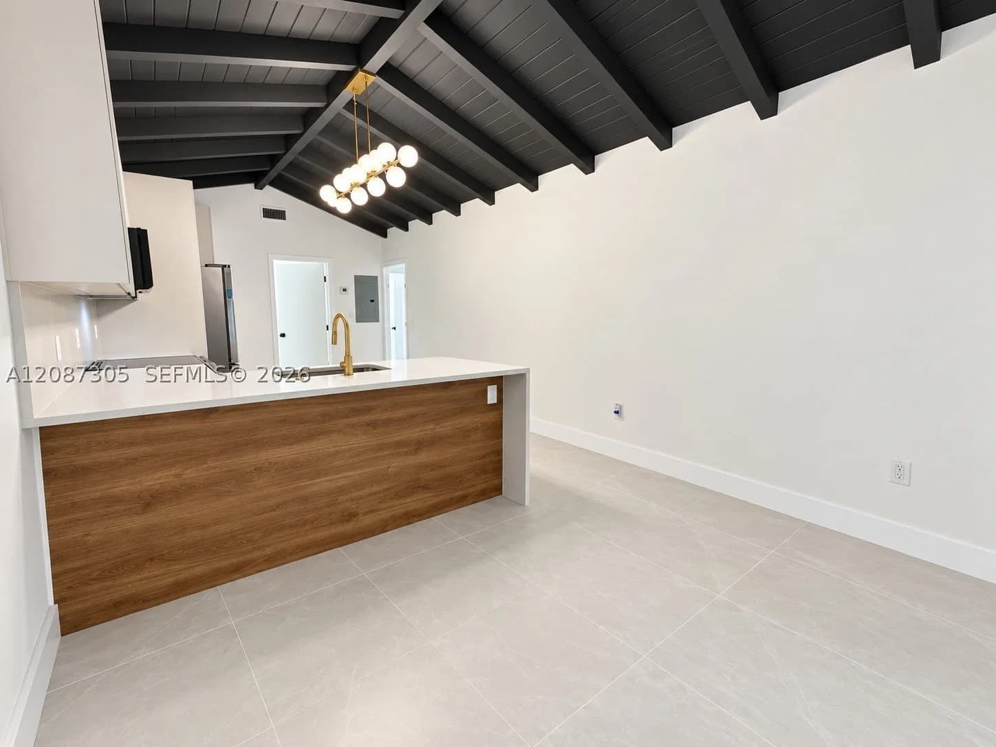 3+1 Müstakil ev — 1043 48th St #0, Miami, FL 33127