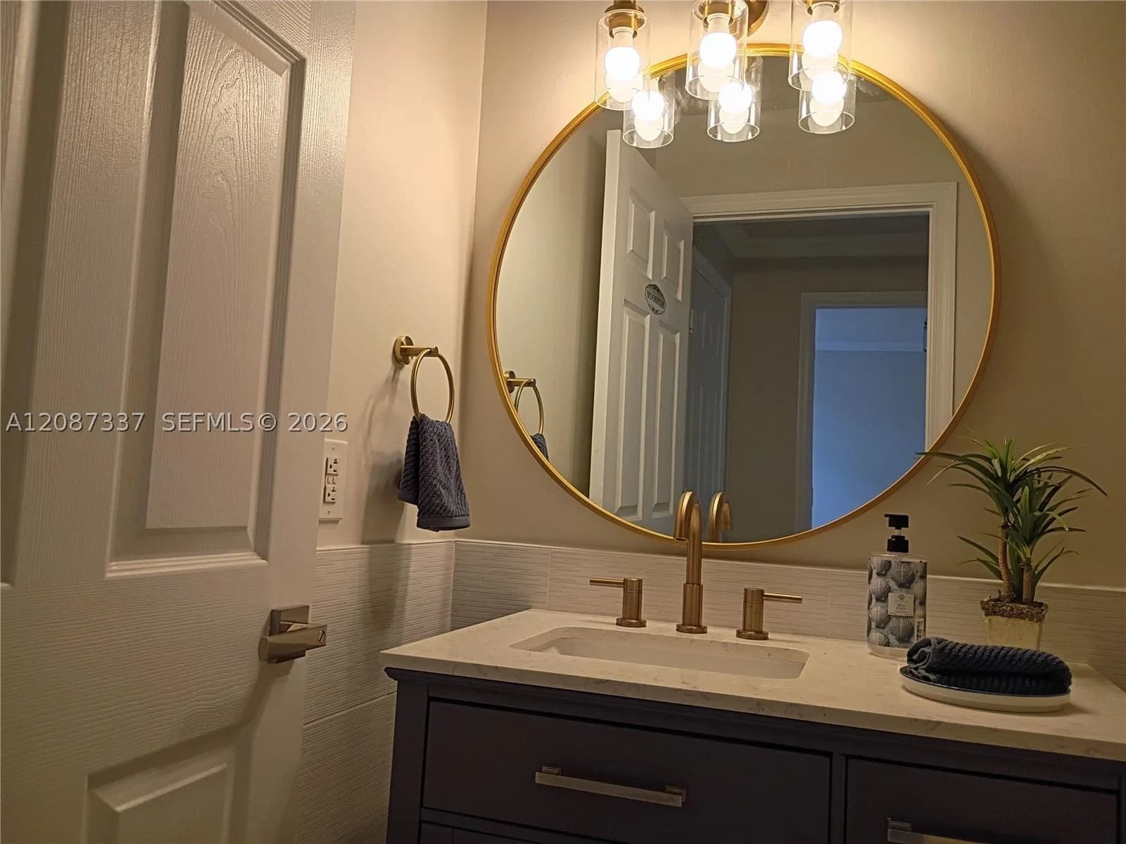 3-bedroom Townhouse — Pembroke Pines, FL 33028