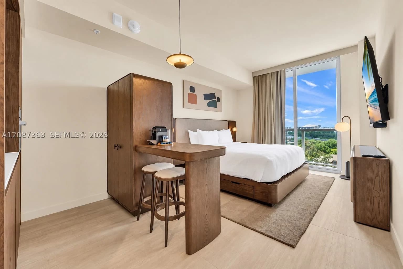 Condo — 1621 2nd Ave #613, Miami, FL 33129