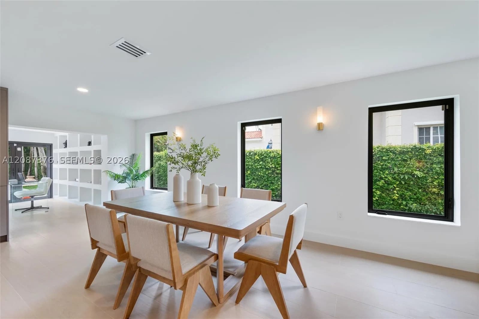 4-bedroom Single-Family Home — 1320 Alhambra Cir, Coral Gables, FL 33134