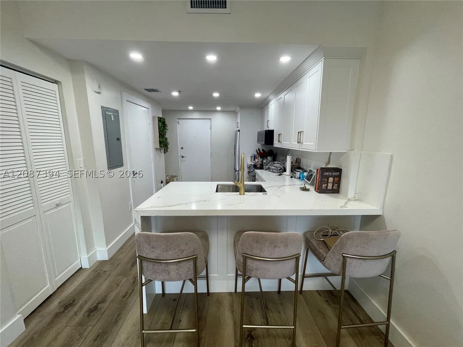 1+1 Condo — 3339 Virginia St #141, Miami, FL 33133