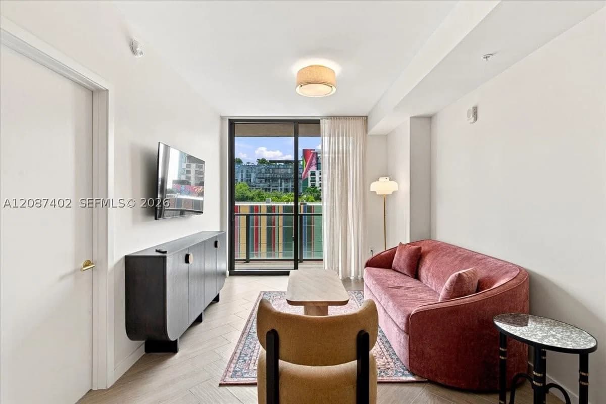 1+1 Condo — 2700 2nd Ave #207, Miami, FL 33127