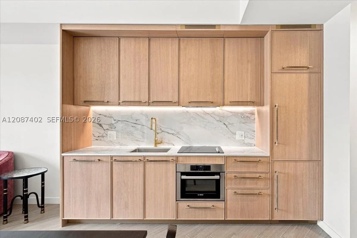 1+1 Condo — 2700 2nd Ave #207, Miami, FL 33127