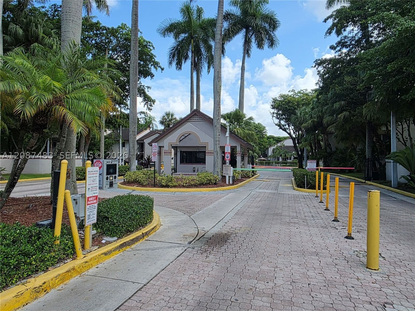 1+1 Condo — 13967 91st Ter #13967, Miami, FL 33186