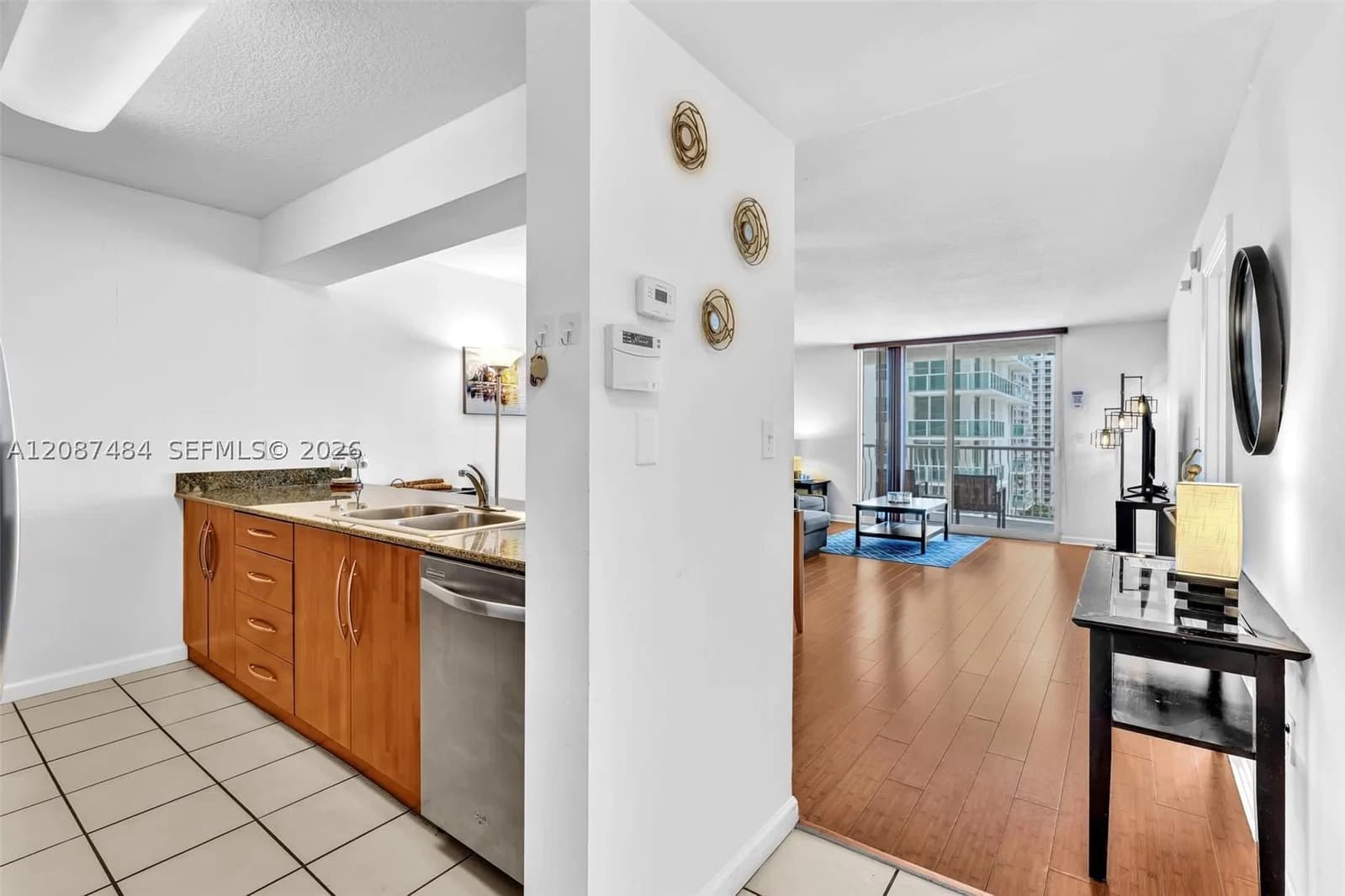 1+1 Condo — 1200 Brickell Bay Dr #2119, Miami, FL 33131