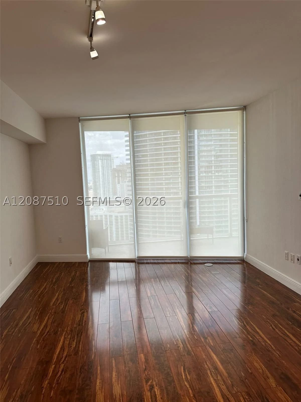 1+1 Daire — 465 Brickell Ave #3404, Miami, FL 33131