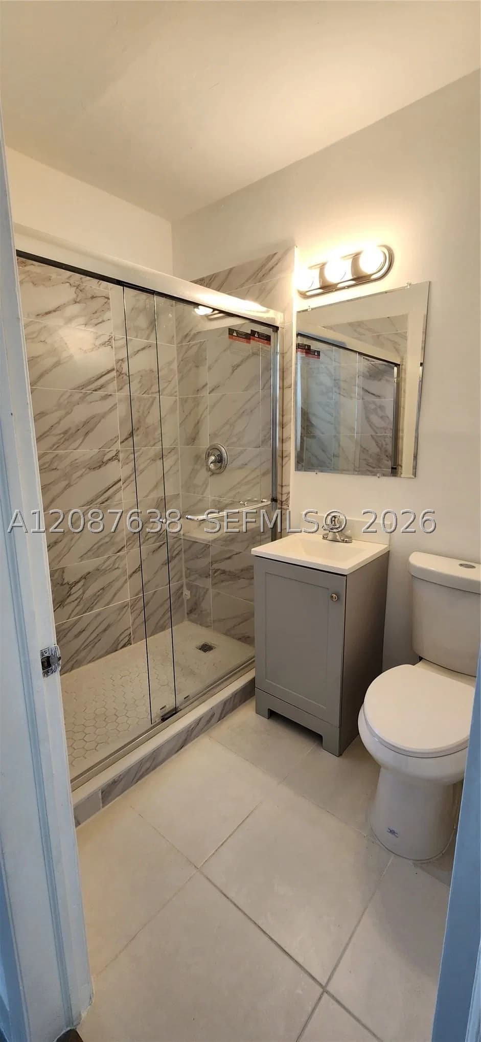 Apartment — 930 4th Ave #3, Miami, FL 33130