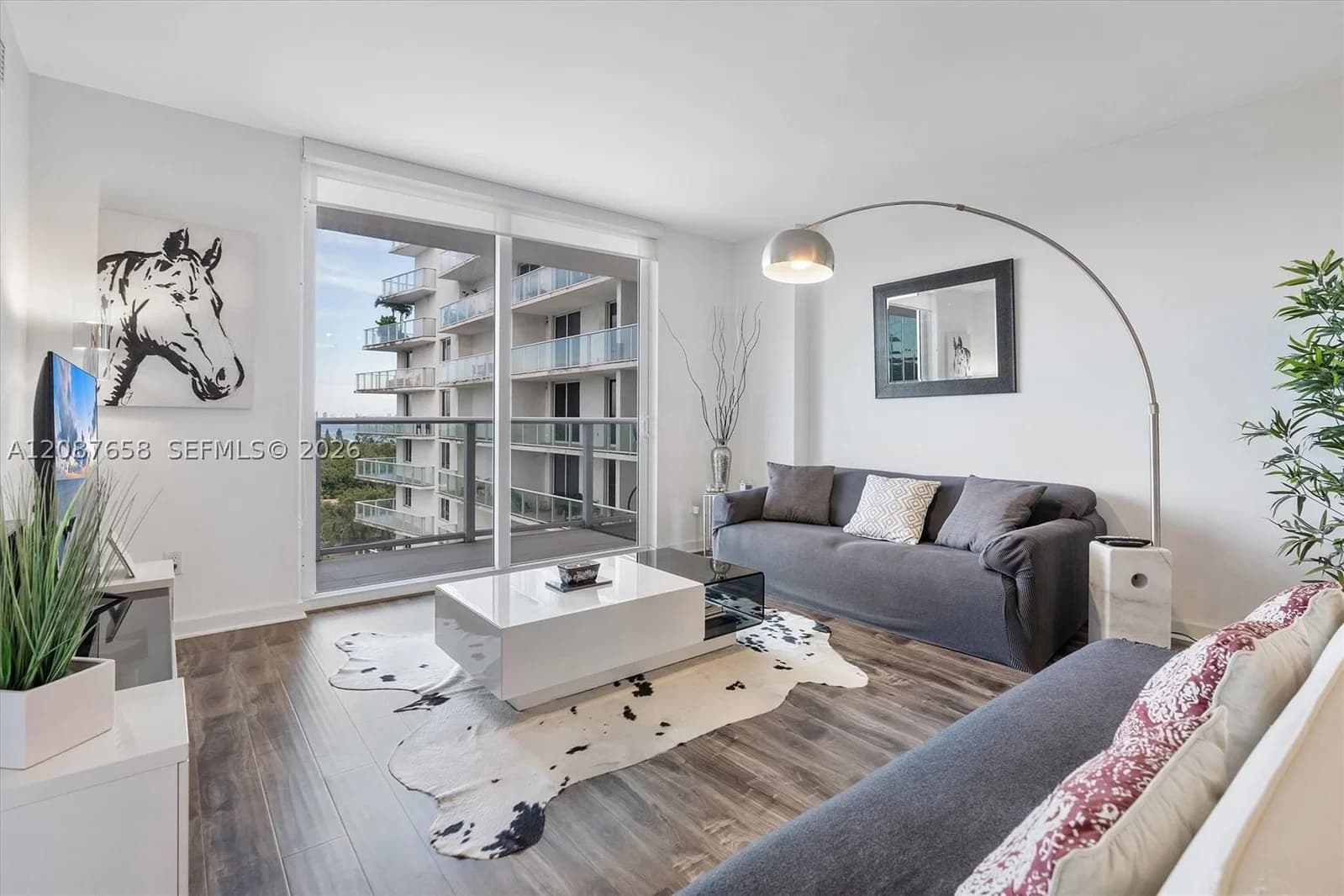 1+1 Condo — 4250 Biscayne Blvd #1008, Miami, FL 33137