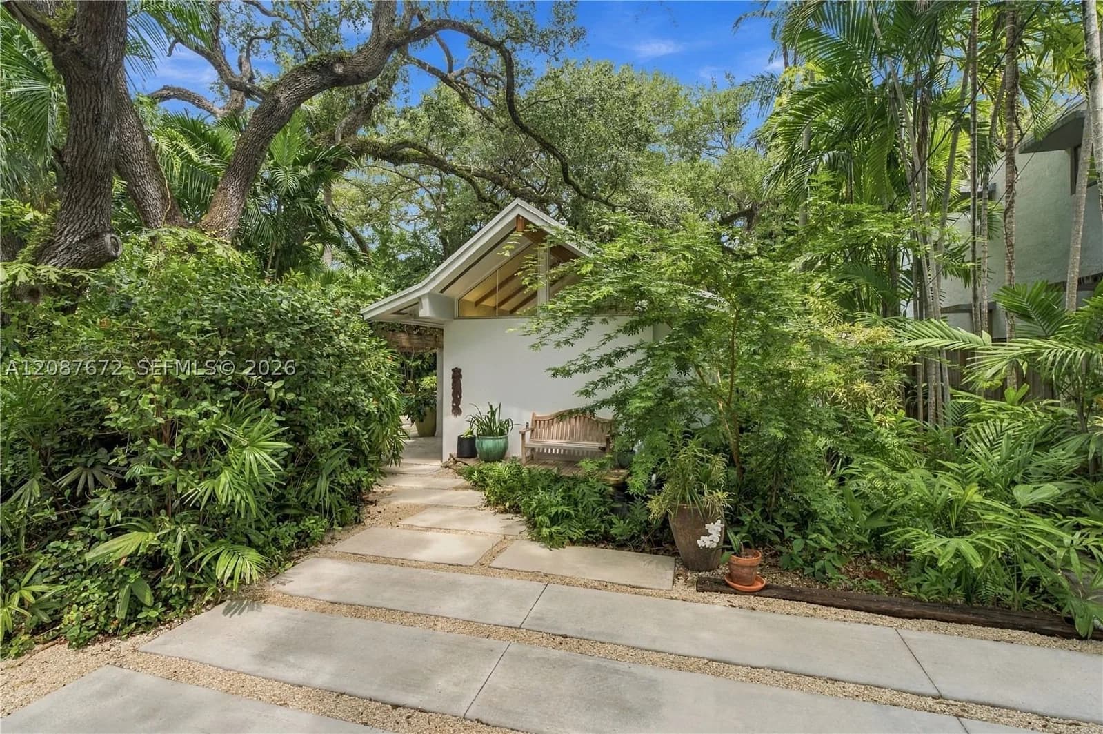 3+1 Müstakil ev — 4005 Loquat Ave, Miami, FL 33133