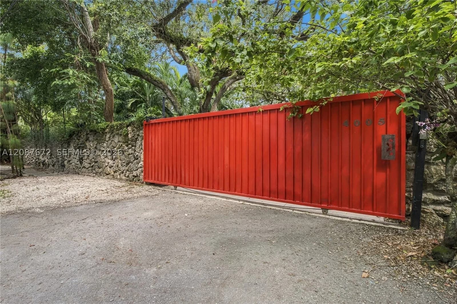 3+1 Müstakil ev — 4005 Loquat Ave, Miami, FL 33133