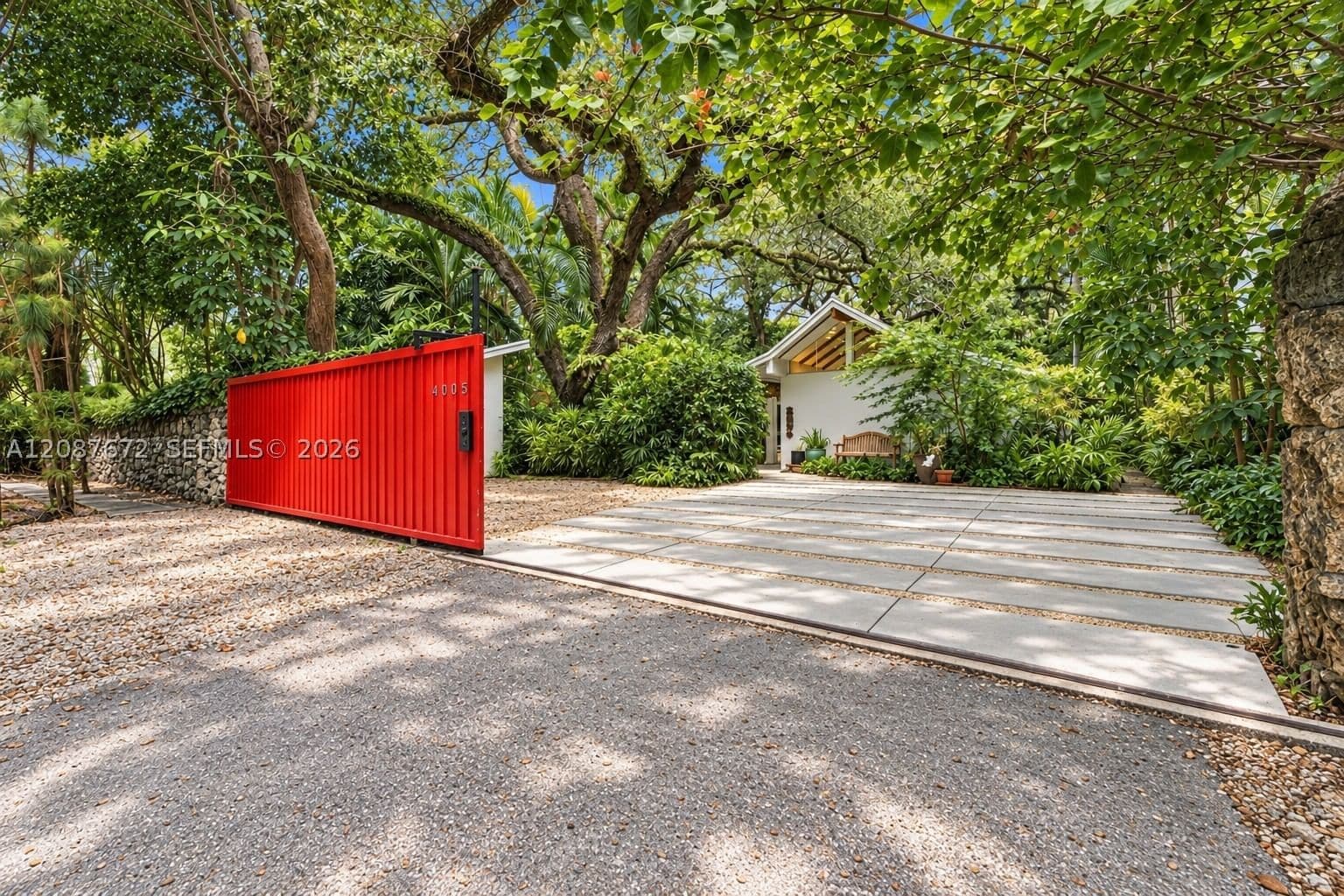 3+1 Müstakil ev — 4005 Loquat Ave, Miami, FL 33133
