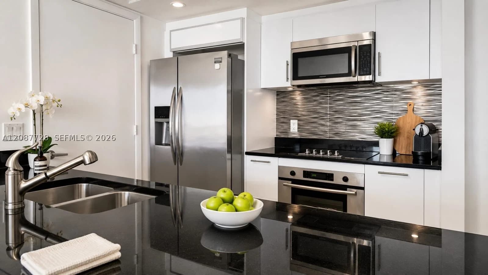 3+1 Condo — 50 Biscayne Blvd #4106, Miami, FL 33132