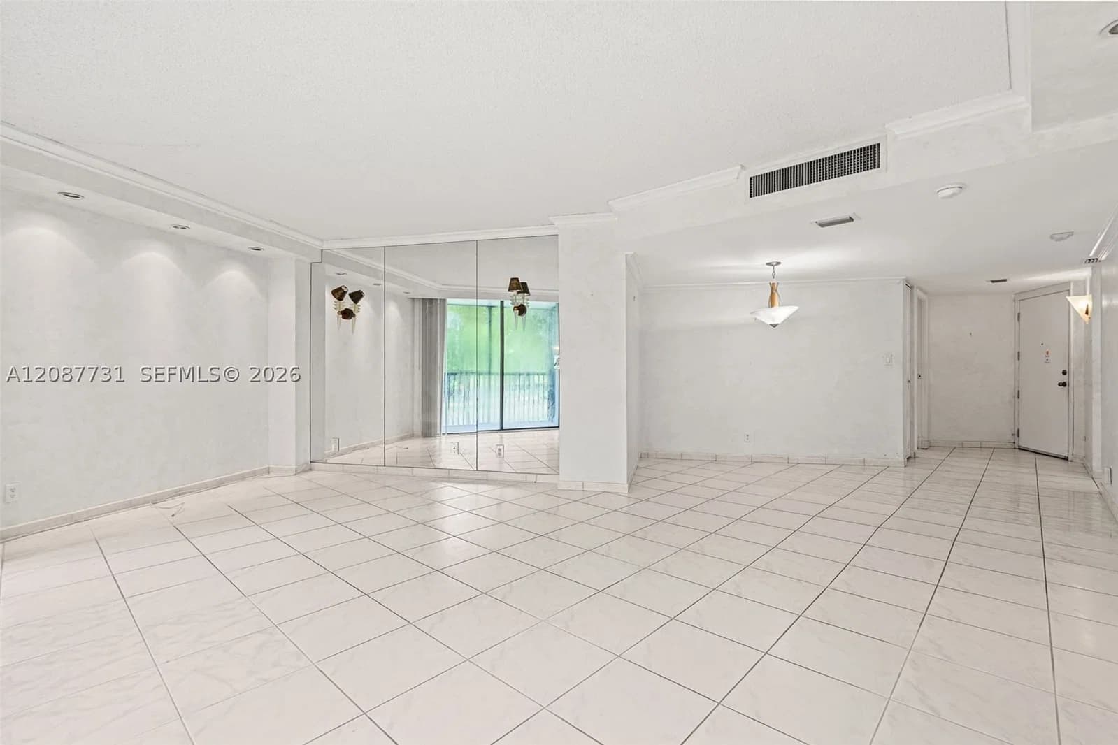 2+1 Condo — 3301 Country Club Dr #208, Aventura, FL 33180