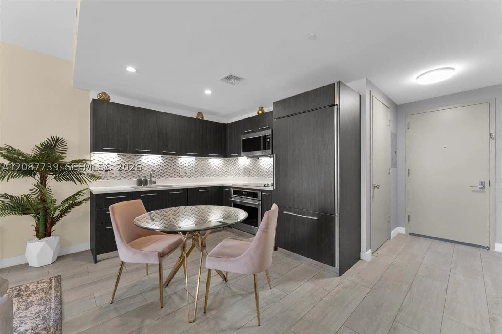 1+1 Condo — 45 9th St #1002, Miami, FL 33130