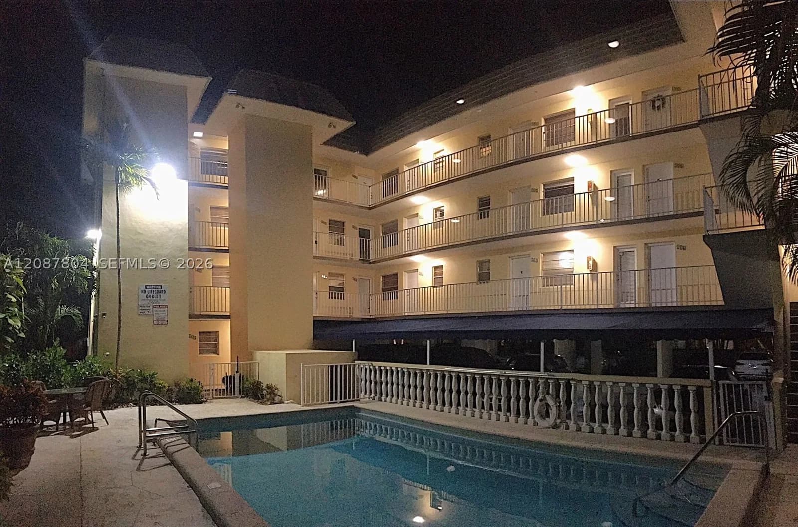 1-bedroom Condo — 427 Santander Ave #202, Coral Gables, FL 33134