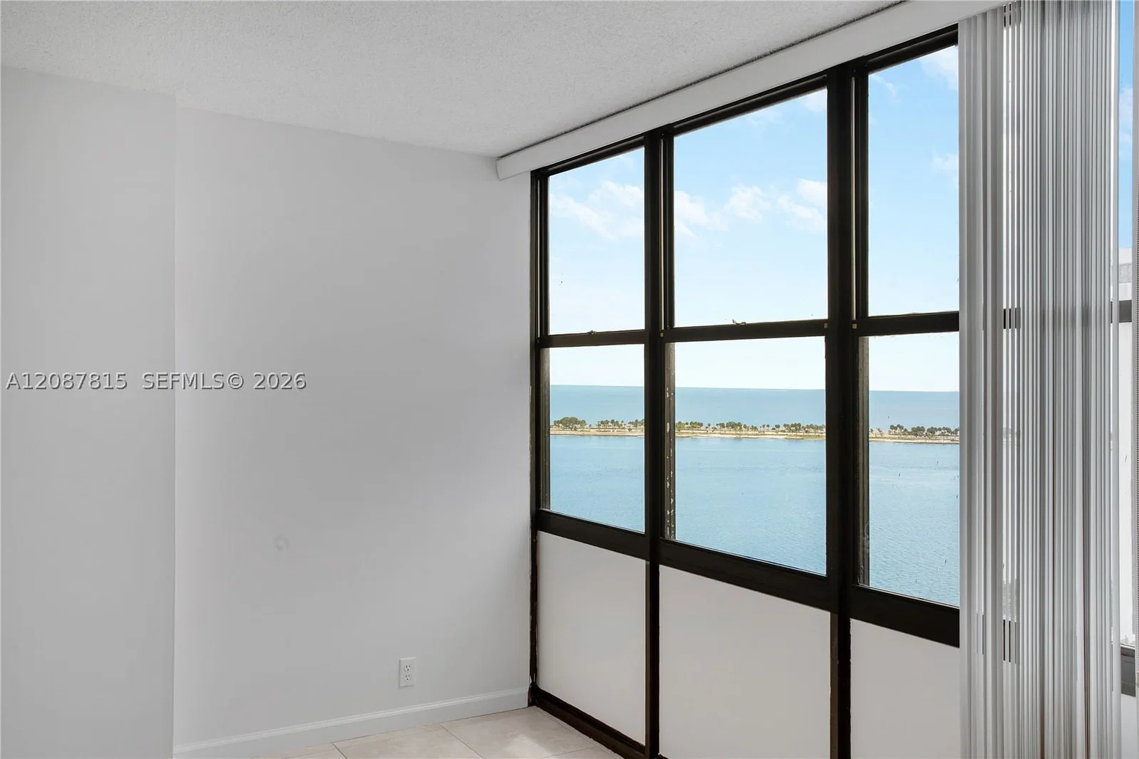 1+1 Condo — 1901 Brickell Ave #B1702, Miami, FL 33129