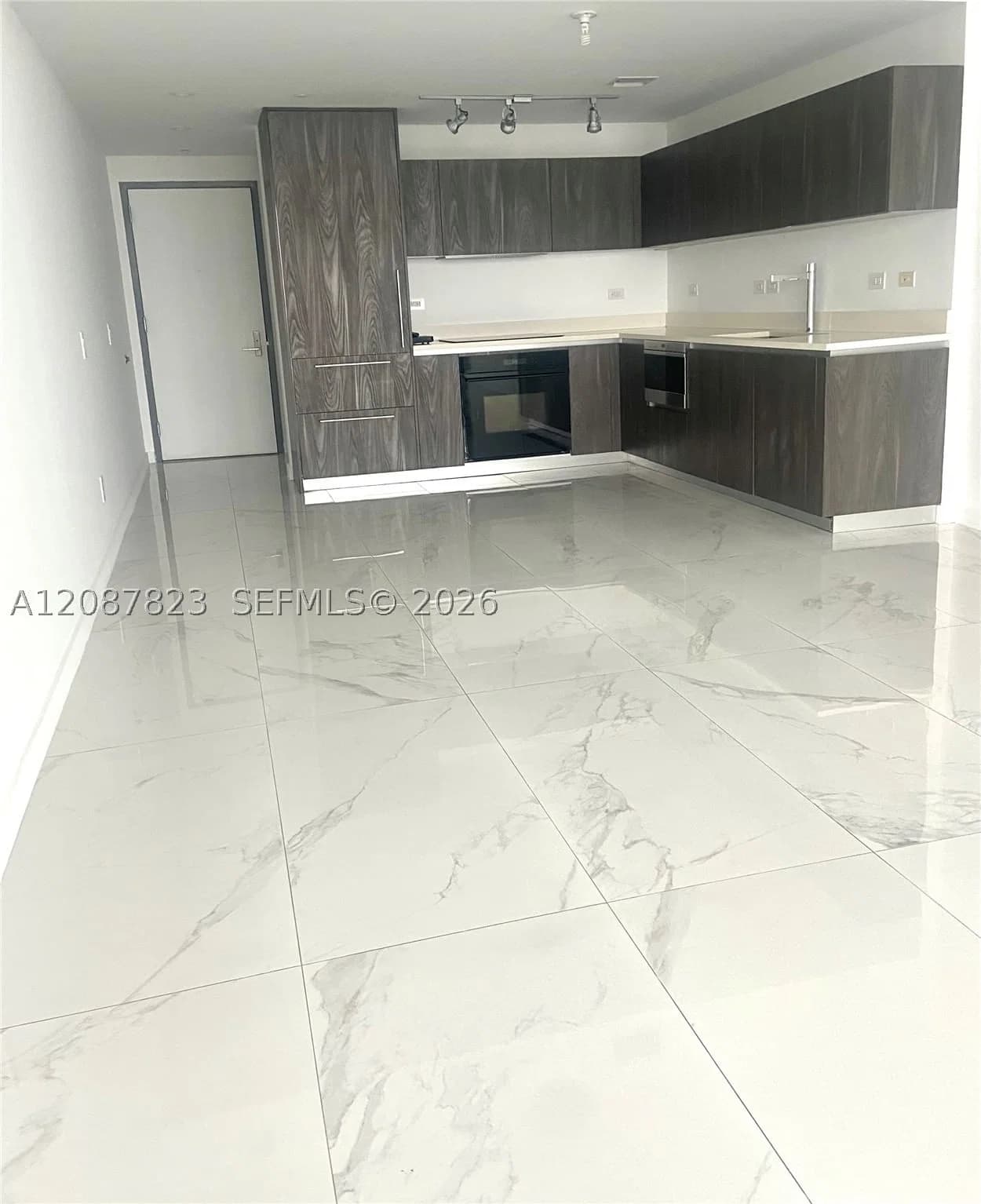 2-bedroom Condo — 3131 7th Ave #1505, Miami, FL 33137