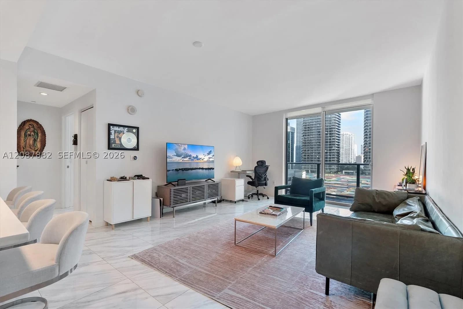 1+1 Condo — 1100 Miami Ave #1609, Miami, FL 33130