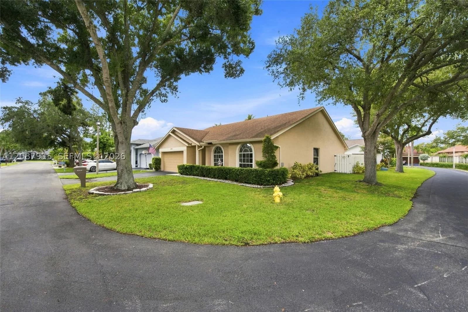 4+1 Müstakil ev — 5346 99th Way, Coral Springs, FL 33076