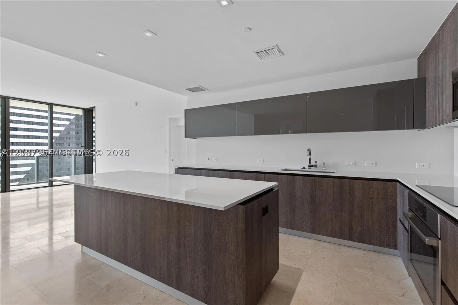 3+1 Condo — 88 7th St #904, Miami, FL 33130