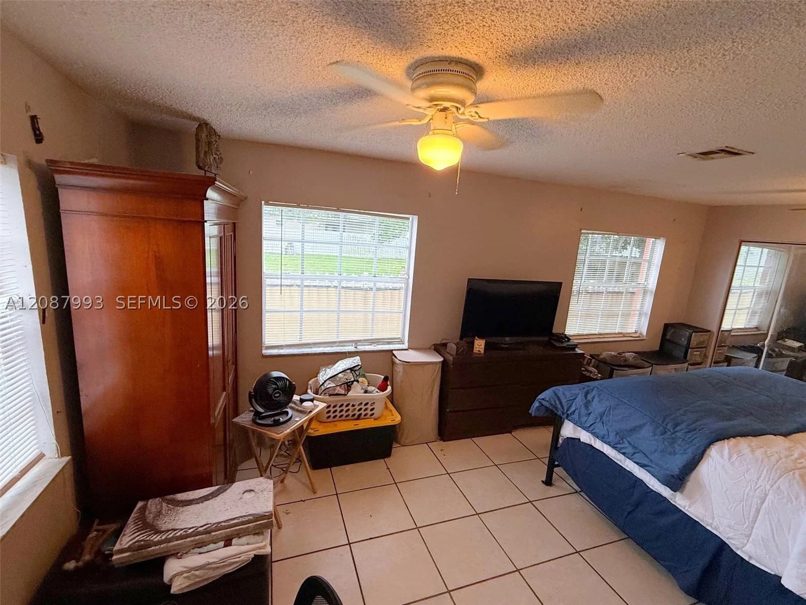 2+1 Müstakil ev — 2118 83rd St, Miami, FL 33147
