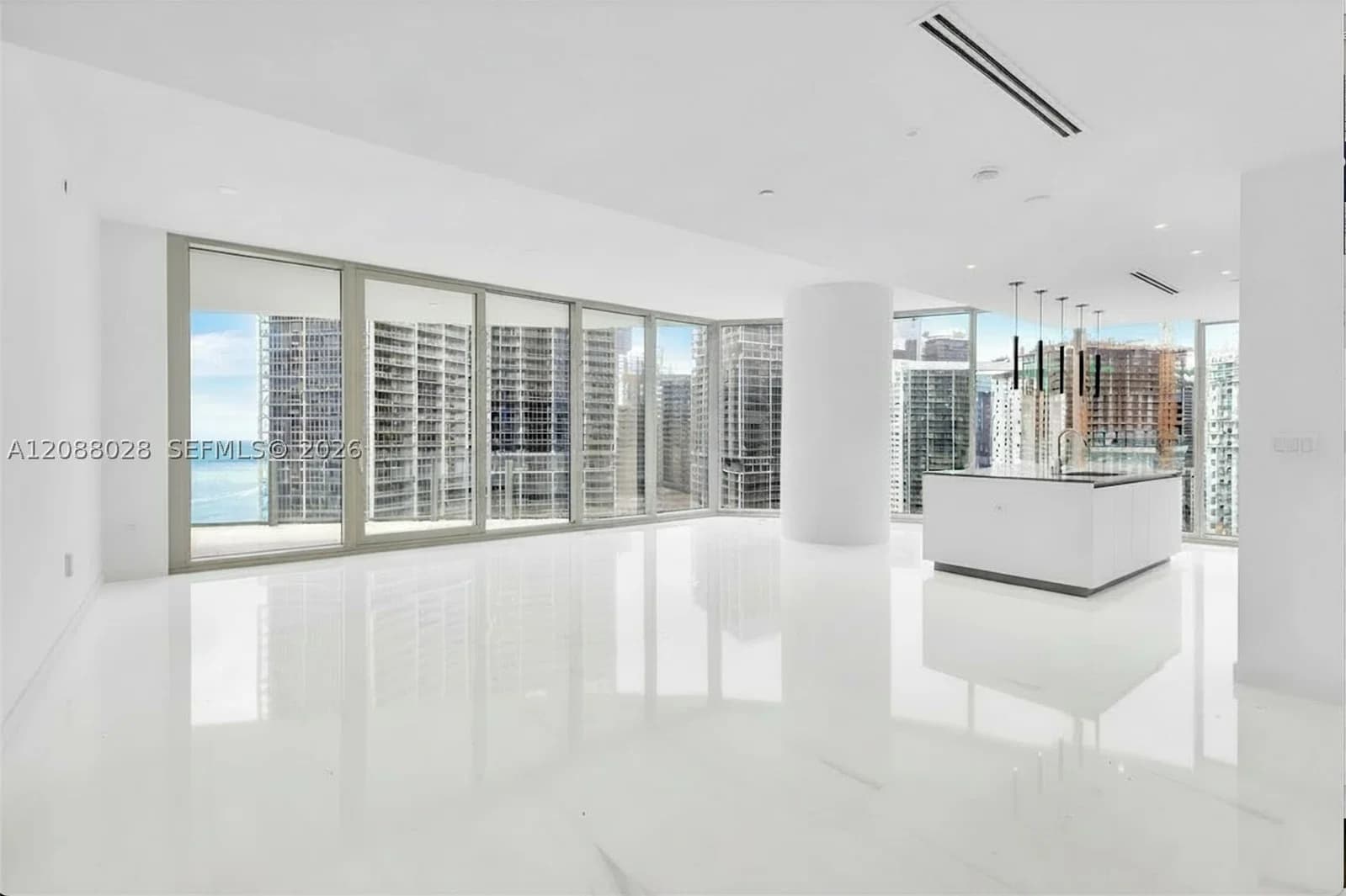 3+1 Condo — 300 Biscayne Boulevard Way #2907W, Miami, FL 33131