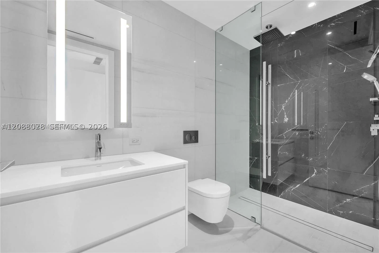 3+1 Condo — 300 Biscayne Boulevard Way #2907W, Miami, FL 33131