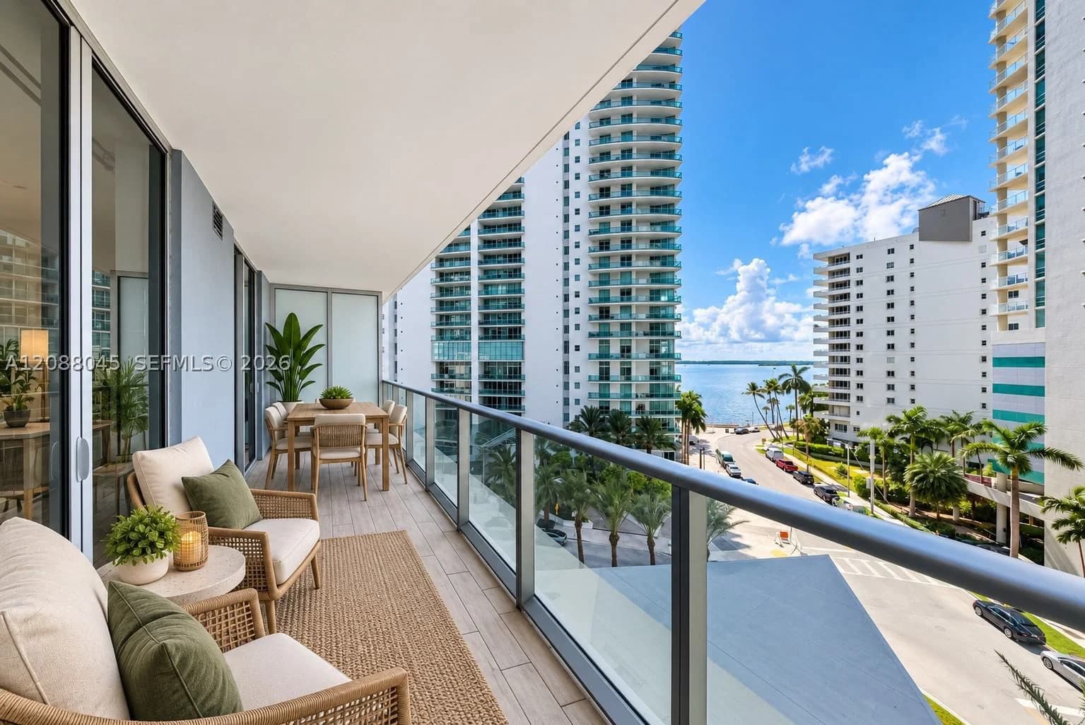 1-bedroom Condo — 1300 Brickell Bay Dr #704, Miami, FL 33131