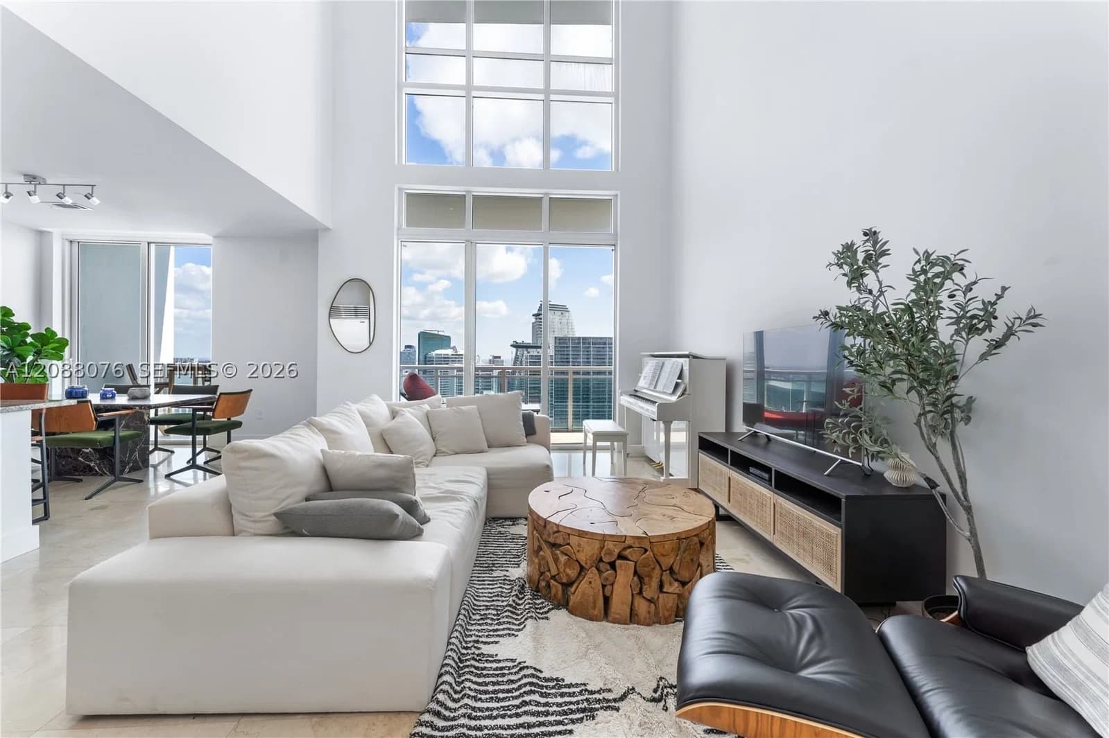 3+1 Condo — 950 Brickell Bay Dr #5506, Miami, FL 33131