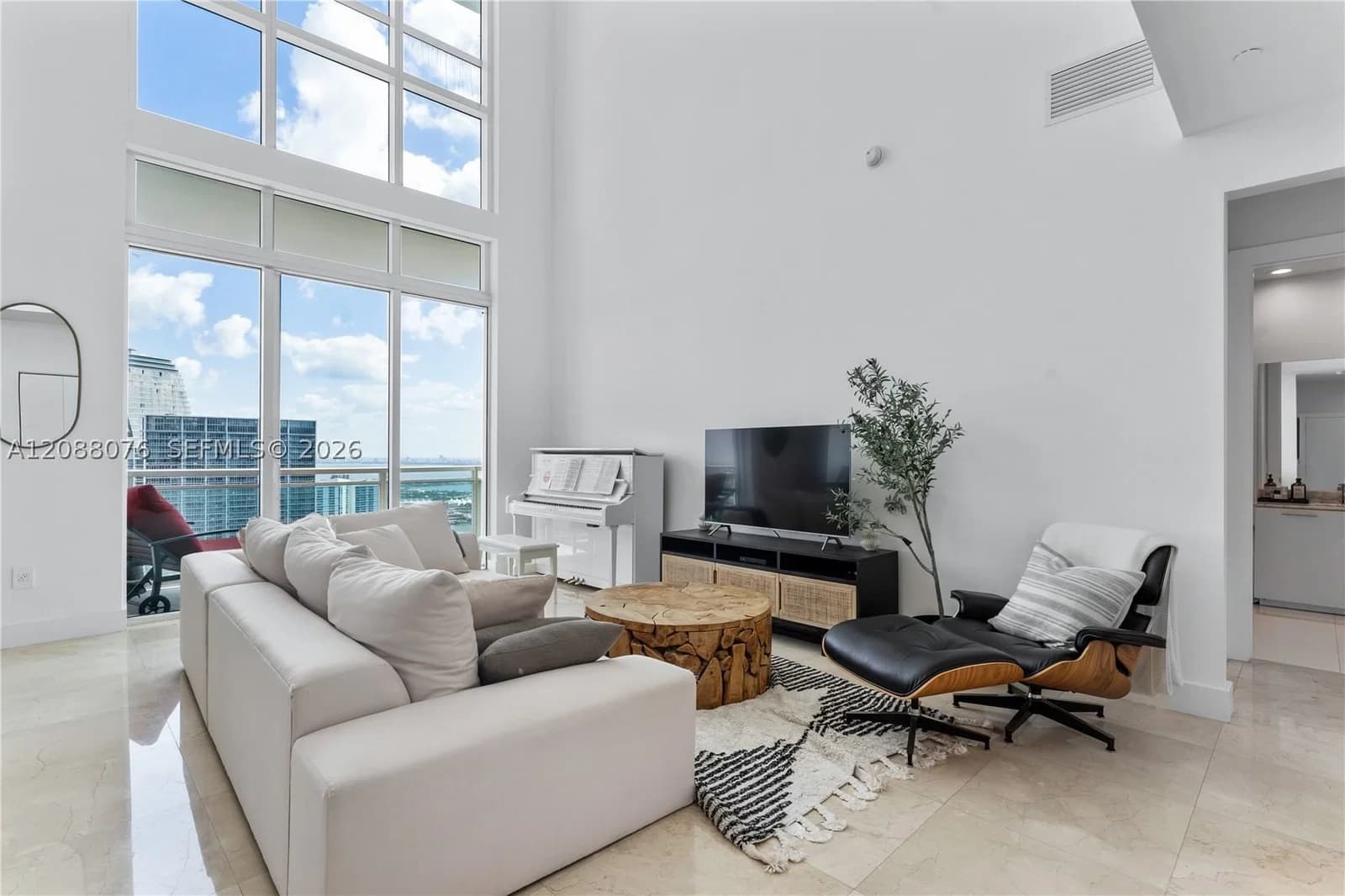 3+1 Condo — 950 Brickell Bay Dr #5506, Miami, FL 33131