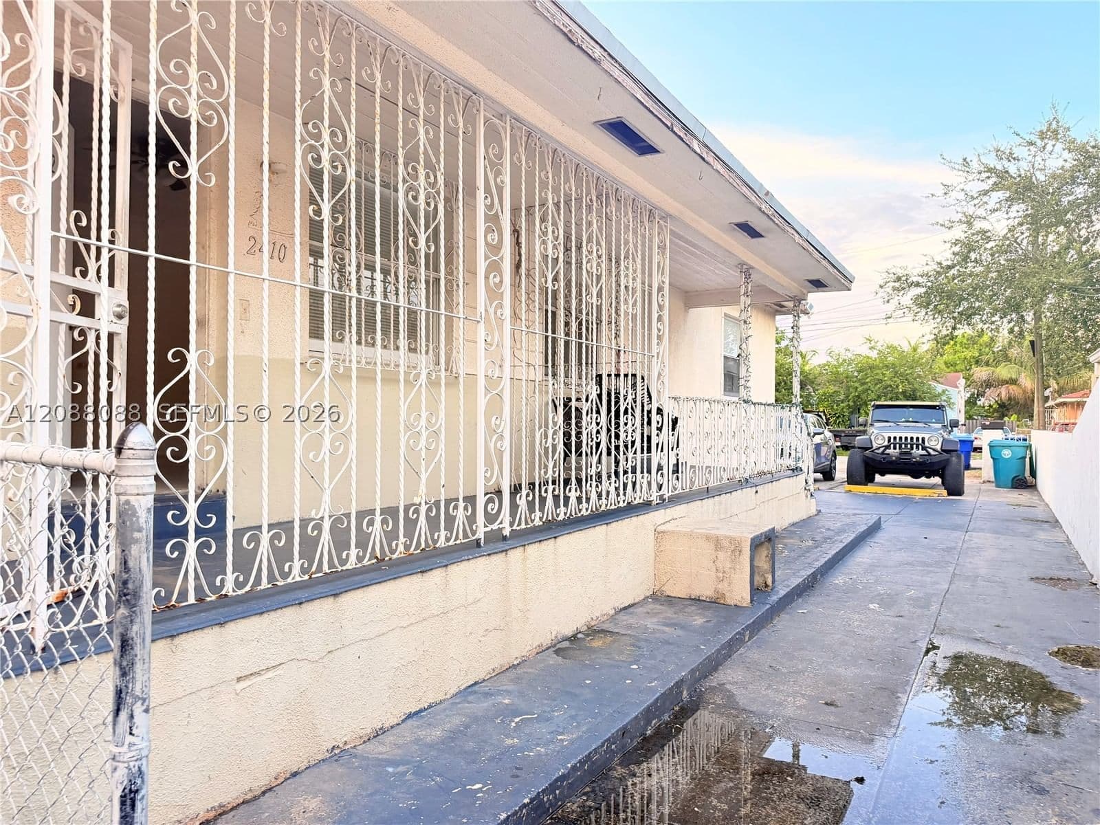 2+1 Mülk — 2410 34th St #2, Miami, FL 33142
