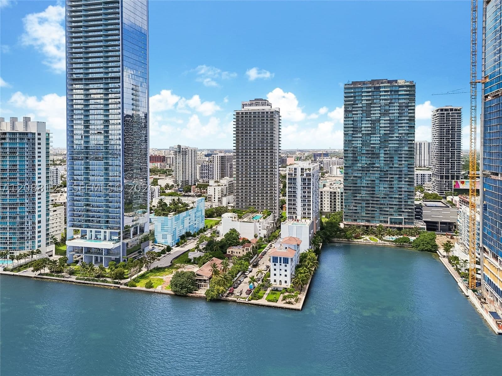 3-bedroom Condo — 600 27th St #704, Miami, FL 33137