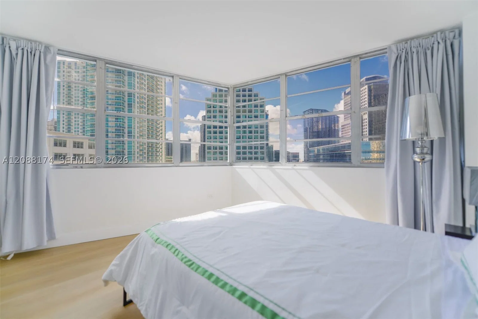 2-bedroom Condo — 801 Brickell Bay Dr #1962, Miami, FL 33131