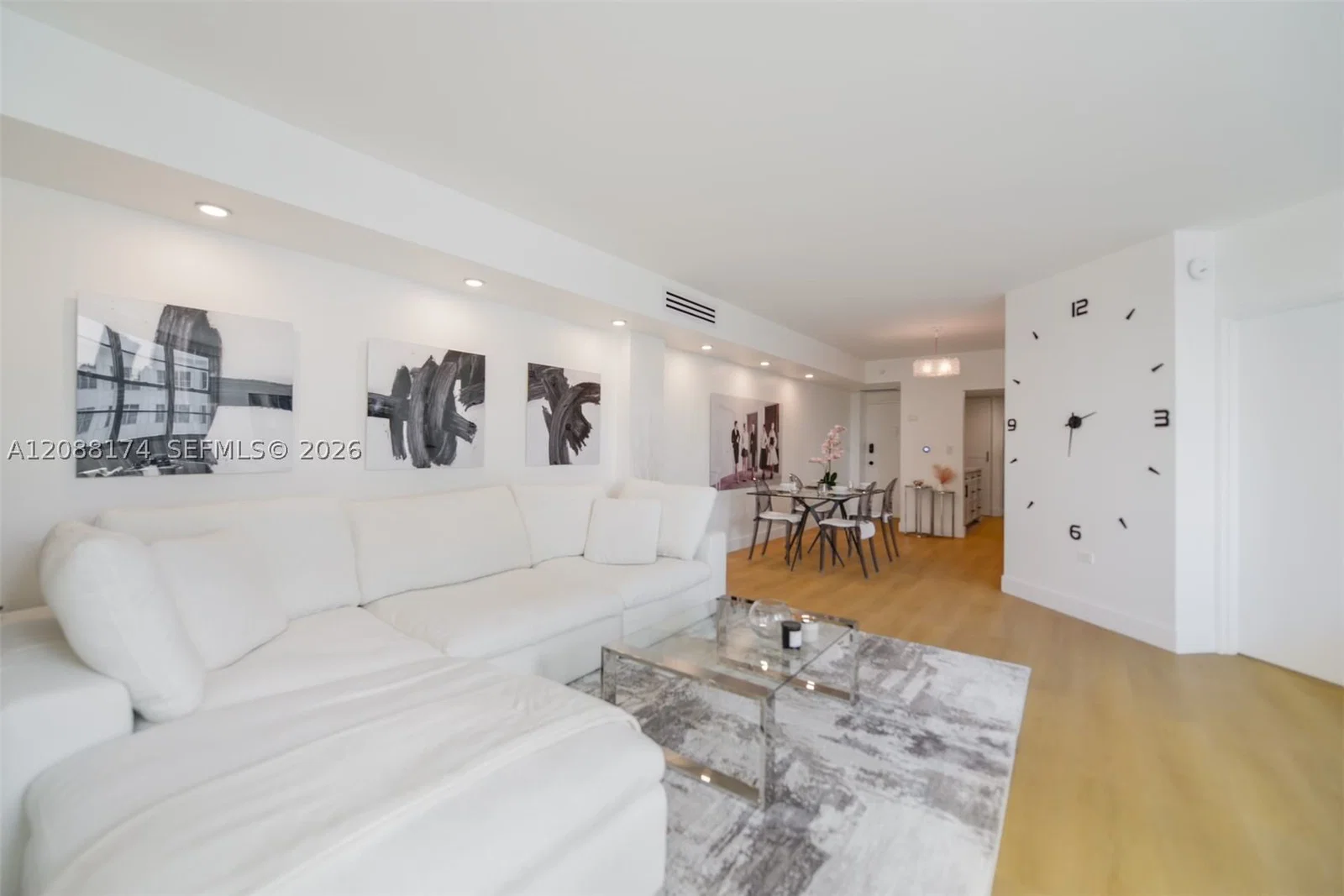 2-bedroom Condo — 801 Brickell Bay Dr #1962, Miami, FL 33131