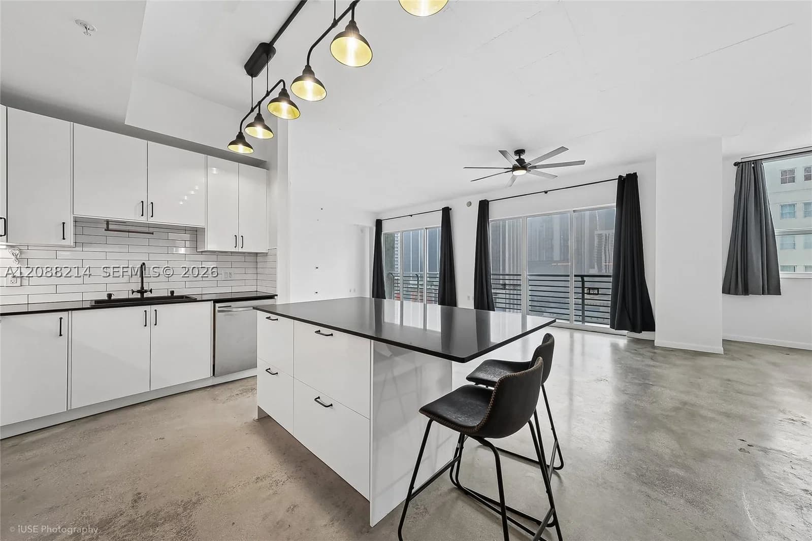 2-bedroom Condo — 133 2nd Ave #1606, Miami, FL 33132
