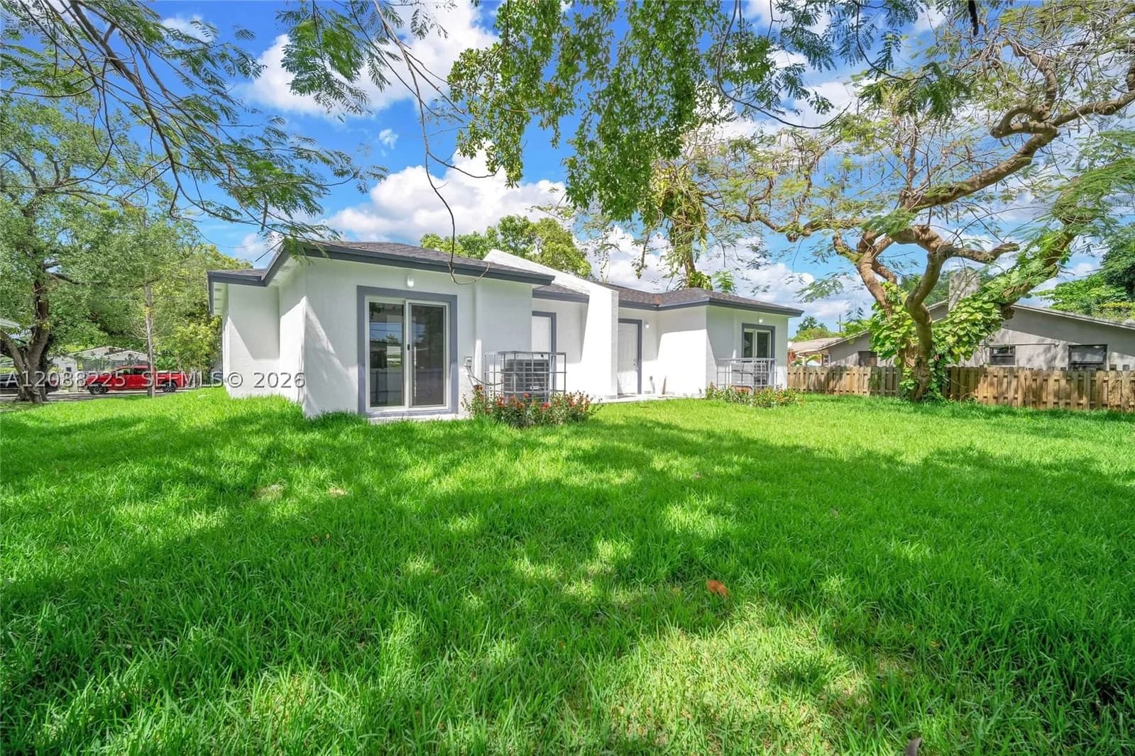 3+1 Mülk — 2448 42nd St #A, Miami, FL 33142