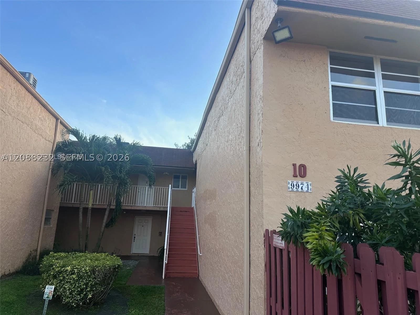 1+1 Condo — Miami, FL 33176