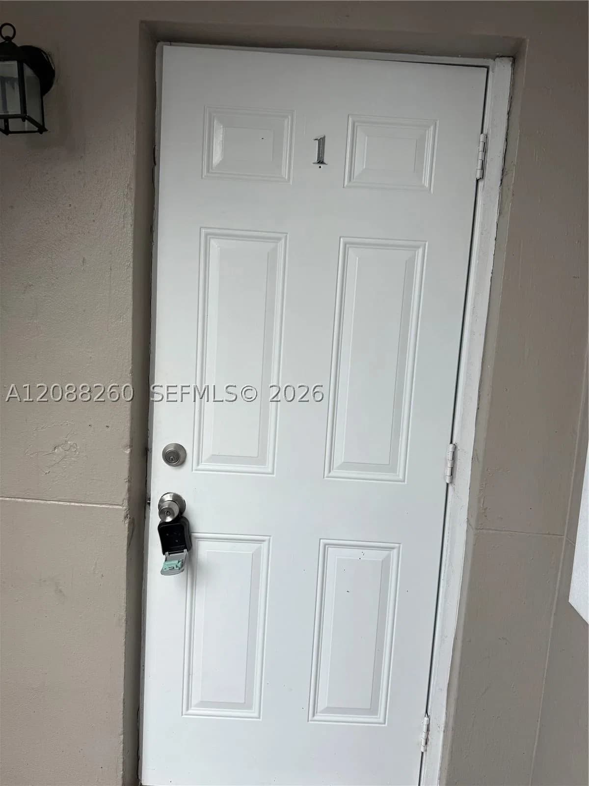 1-bedroom Property — 172 12th St #1, Miami, FL 33136