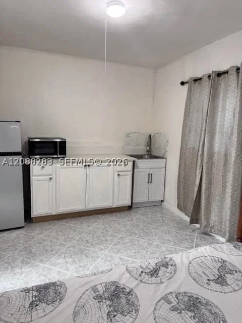 3-bedroom Property — 1281 210th Ter #B, Miami, FL 33179