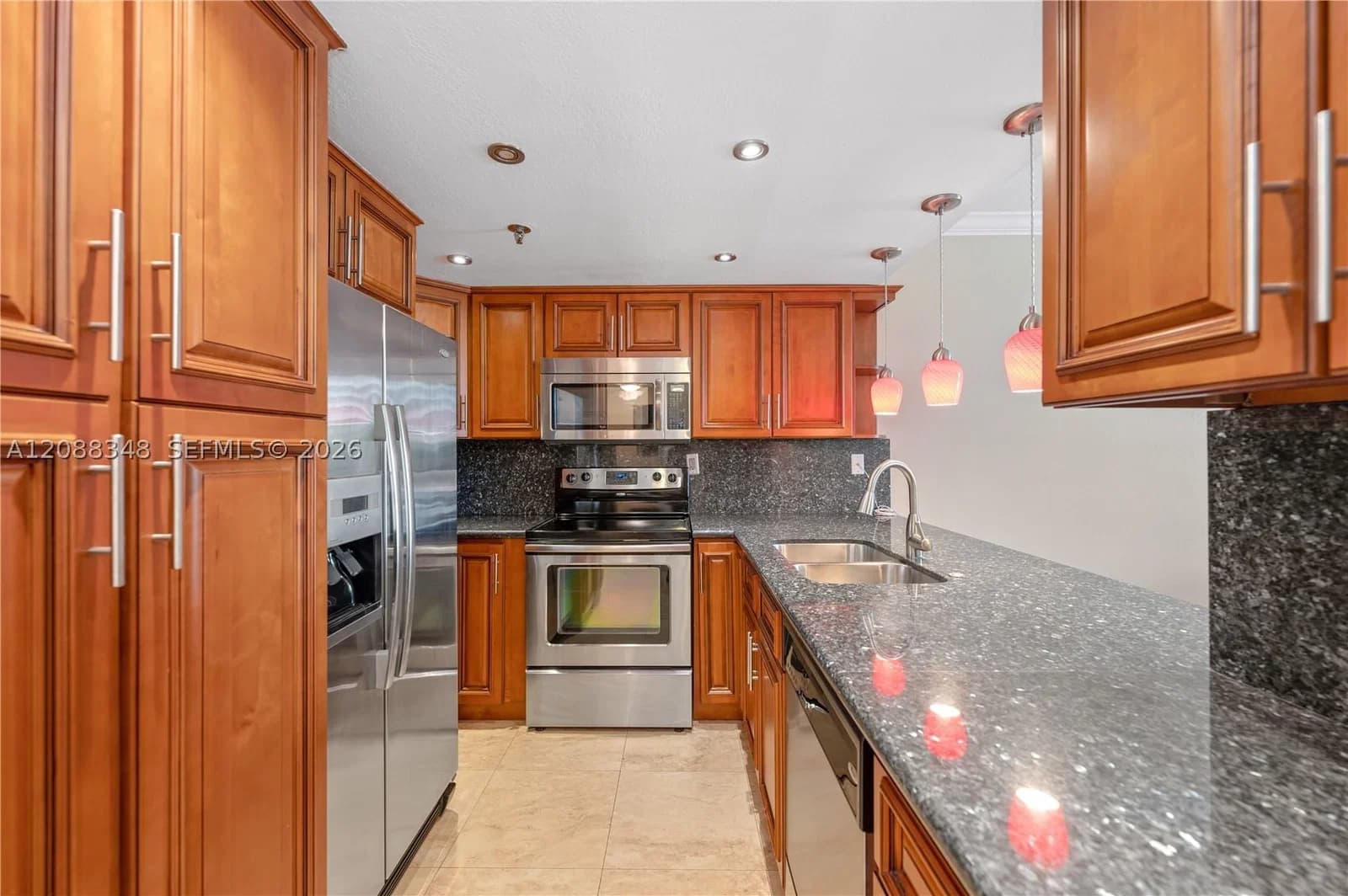 1+1 Daire — 540 Brickell Key Dr #600, Miami, FL 33131
