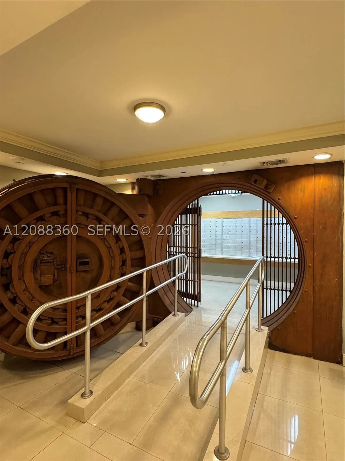 2+1 Condo — 111 Flagler St #304, Miami, FL 33131